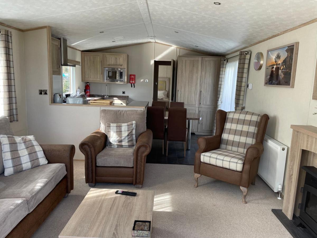 Beautiful 2 Bedroom Helmsley Lodge Northampton Exteriér fotografie